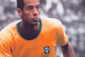 Umrl Carlos Alberto Torres - nogometna zvezda Brazilije