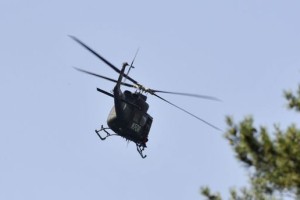 Pod Debelim vrhom obtičal pes, rešili so ga s helikopterjem