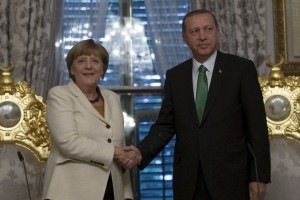 Bo zaradi gospodarskih težav Turčije Erdogan kaj prijaznejši do EU?