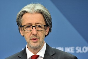 Šefic ni povedal, kje v Beli Krajini bi postavili begunski center