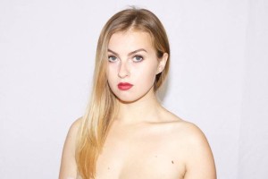 HIT DNEVA: Sandra Erpe – Tropski dež