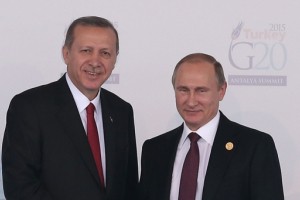 Erdogan in Putin po telefonu o Siriji