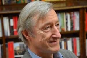 Julian Barnes kritičen