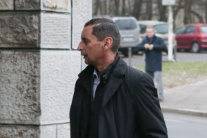 Pahor je po Grimsu in Kordišu najnovejša žrtev TV Slovenija – vsakdo lahko v njenih studiih trobezlja neumnosti