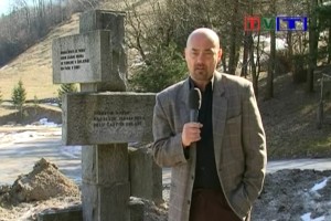 VIDEO: Poglejte, kako je vodilni komentator Nove24TV Roman Vodeb hvalil diktatorja Tita!