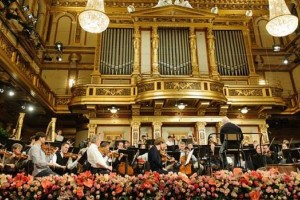Dunajski filharmoniki bodo voščili svetu pod taktirko Gustava Dudamela