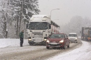 To je prava zima: konec tedna tudi sneg do nižin