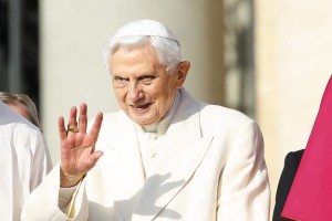 Ne morem biti tiho," pravi papež Benedikt XVI., ki odločno brani celibat