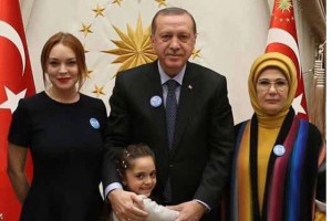 Čuden par: Lindsay Lohan in Recep Erdogan