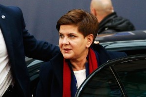 Avto s poljsko premierko potisnjen s ceste; Szydlova lažje poškodovana