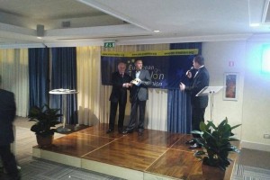 Slovenska triatlonska zveza prejela priznanje za najboljšo med državami v razvoju