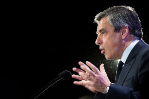 Fillon o aferi zaradi zaposlitve žene: Gre za "politični atentat"