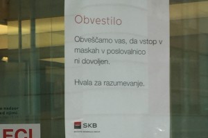 Ni šala! V Ljubljani prepovedali nošenje burk!