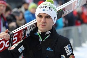 V Lahtiju kolajne za skakalce in smučarske tekačice