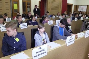 VIDEO: Otroški parlament na rotovžu