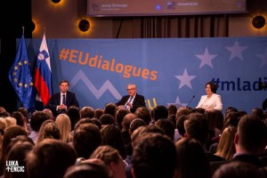 Dijaki na razpravi Mladi in prihodnost EU