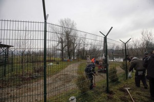 Slovenske ograje bodo Litvancem pomagale ustavljati migrante iz Belorusije