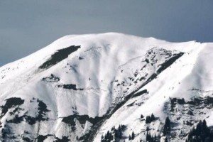 Na avstrijskem Tirolskem snežni plaz zahteval več življenj