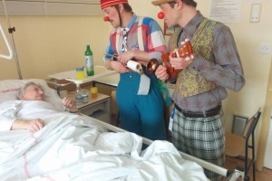 F&#38;A: Rdeči noski v novomeški bolnišnici