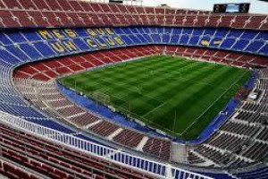 Barcelona bo stadion poimenovala po legendarnem Cruyffu