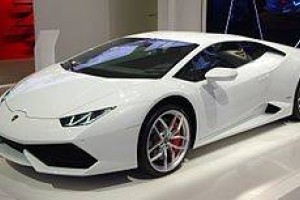 Italijanska policija dobila lamborghinija huracana