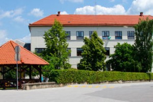 V Semiču gradnja povezovalne ceste pri osnovni šoli