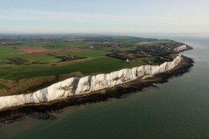 Boris Johnson bi po brexitu zgradil most med Otokom in Francijo