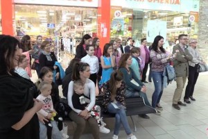 F&#38;V: Dolenjski osnovnošolci ustvarili 67 Plakatov miru 
