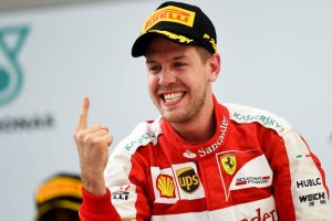 Vettel dobil prvo dejanje