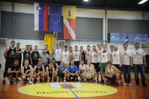 FOTO: V Novem mestu uspela All Stars tekma rekreativcev