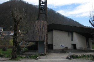 Udba poročala, da bi blagoslovitev cerkve 1. maja na Senovem zmanjšala pomen praznika dela