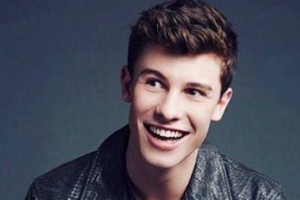 HIT DNEVA: Shawn Mendes - There&#39;s Nothing Holdin&#39; Me Back 