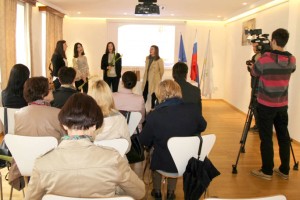 FOTO: Vokalna skupina Aria na sprejemu pri županu 