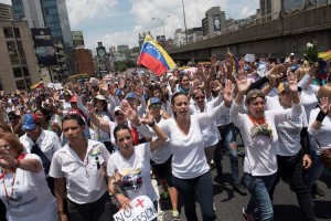 Ulice venezuelskih mest spet preplavili protestniki