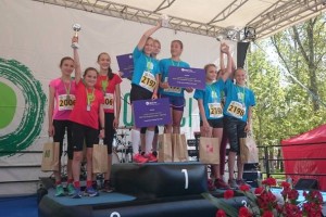 FOTO: Sevniške atletinje suverene na teku trojk