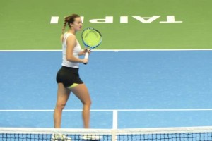 Dalila Jakupovič podira osebne rekorde