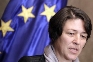 Bulc: Nemška mesta naj namesto splošne prepovedi dizlov uvedejo cestnine