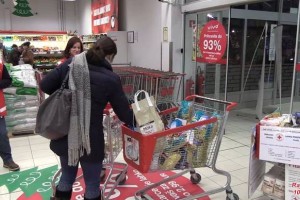 Rdeči križ bo zbiral hrano v Mercatorju Bršljin