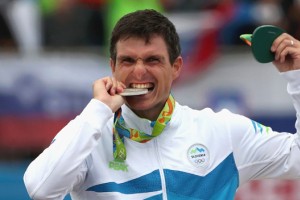 Sta Petru Kauzerju in Vasiliju Žbogarju razpadli olimpijski medalji?