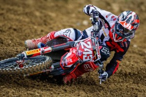 Gajser v Nemčiji skupno enajsti, zmagal Cairoli