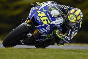 Rossi po padcu na treningu v bolnišnico