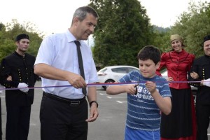 FOTO: Prenovljena Bračičeva ulica na Senovem