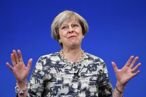 Mayjeva v Bruslju za dogovor o brexitu