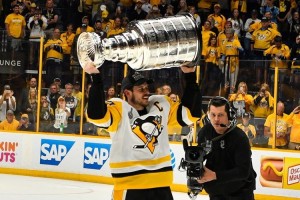 Pittsburgh Penguins znova dvignili Stanleyjev pokal