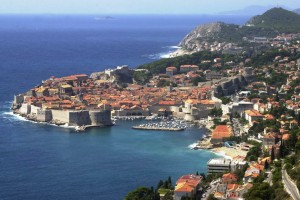 CNN svetuje: V letu 2018 se izognite s turisti nagnetenemu Dubrovniku