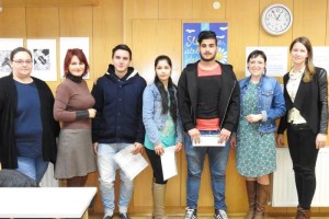 FOTO: Med 76 udeleženci izobraževanja je večina Romov 