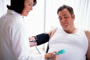 AVDIO: 66% odraslih Slovencev s povišanim krvnim tlakom