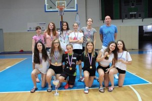 FOTO: Košarkarice Krke slavile v Zadru