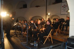 FOTO: Big Band Črnomelj se je predstavil v Metliki
