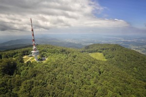 Slovenski vojaki na "hrvaškem" Trdinovem vrhu zahtevajo plačilo za delo v tujini